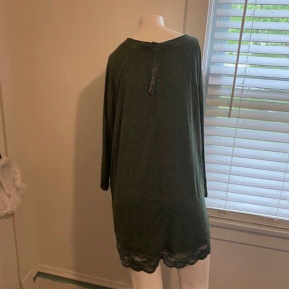 French Laundry Olive Green with lace hem long sleeves tunic, size 3X - Picture 2 of 3
